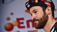 Belgian cycling team bans beards "for aesthetic reasons"