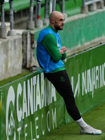 Ekain apunta a ser el delantero titular del Racing en Ipurua.