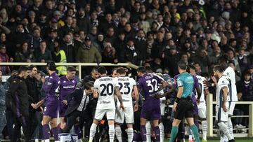 Edoardo Bove, de la Fiorentina, se desplomó al suelo durante el partido entre Fiorentina e Inter