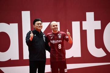 Andrés Iniesta presented at Vissel Kobe.