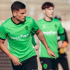 El único campeón del mundo en la historia del Elche aconseja a Lucas Cepeda: “Que trate de...”