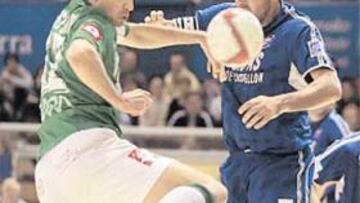 <b>DESTACADOS. </b>Eseverri y Javi Rodríguez en plena pugna.