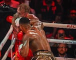 La otra toma del K.O. de Anthony Joshua sobre Jake Paul que lo dejó con la mandíbula rota