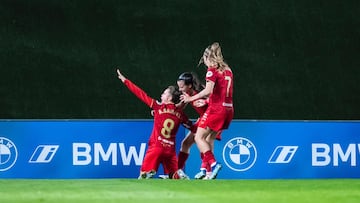 Amanda Sampedro celebra su gol al Real Madrid haciendo el arquero en la undécima jornada de la Liga F.