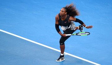 La deportista estadounidense ha dominado "el deporte blanco" y sus 23 títulos individuales en Grand Slam avalan esta afirmación. En el aspecto social, la atleta también ha demostrado su gran calidad. En 2016, Serena Williams, quien es embajadora de buena voluntad de la UNICEF, arrancó The Serena Williams Fund, que se enfoca en educación y desarrollo comunitario. A través de este fondo, Williams ha apoyado para construir escuelas en Jamaica, Uganda, Kenia y Zimbabue, con el objetivo de ayudar a países menos afortunados a dar educación a las nuevas generaciones. "Serena Williams no es sólo una campeona mundial de tenis, sino una campeona para los niños, además de una apasionada defensora de que cada niño tenga educación de calidad", señaló Anthony Lake, exdirector ejecutivo de UNICEF.   