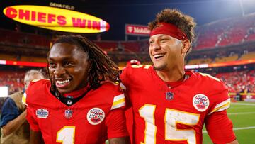 Isaiah Likely se quedó a milímetros de conseguir una espectacular anotación, pero los Chiefs se quedaron con la victoria. ¡Feliz año nuevo para los aficionados a la NFL!. David Eulitt/Getty Images/AFP (Photo by David Eulitt / GETTY IMAGES NORTH AMERICA / Getty Images via AFP)