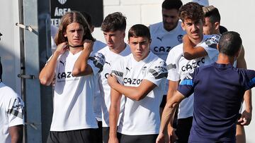 Yarek, Ribes, Javi Navarro y Yellu, en un entrenamiento con el primer equipo.