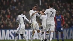 Chelsea march on as Costa seals victory at Palace