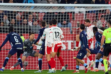 El Celta mantiene la ilusión con fuego amigo... y enemigo