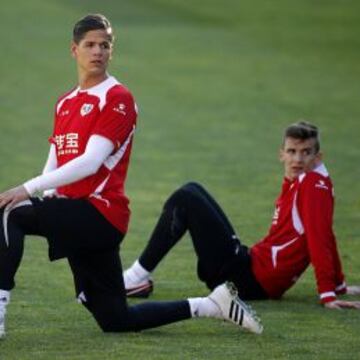 SEGURIDAD. Zé Castro y Llorente forman el eje de la zaga titular del Rayo. Hoy volverán a jugar juntos.