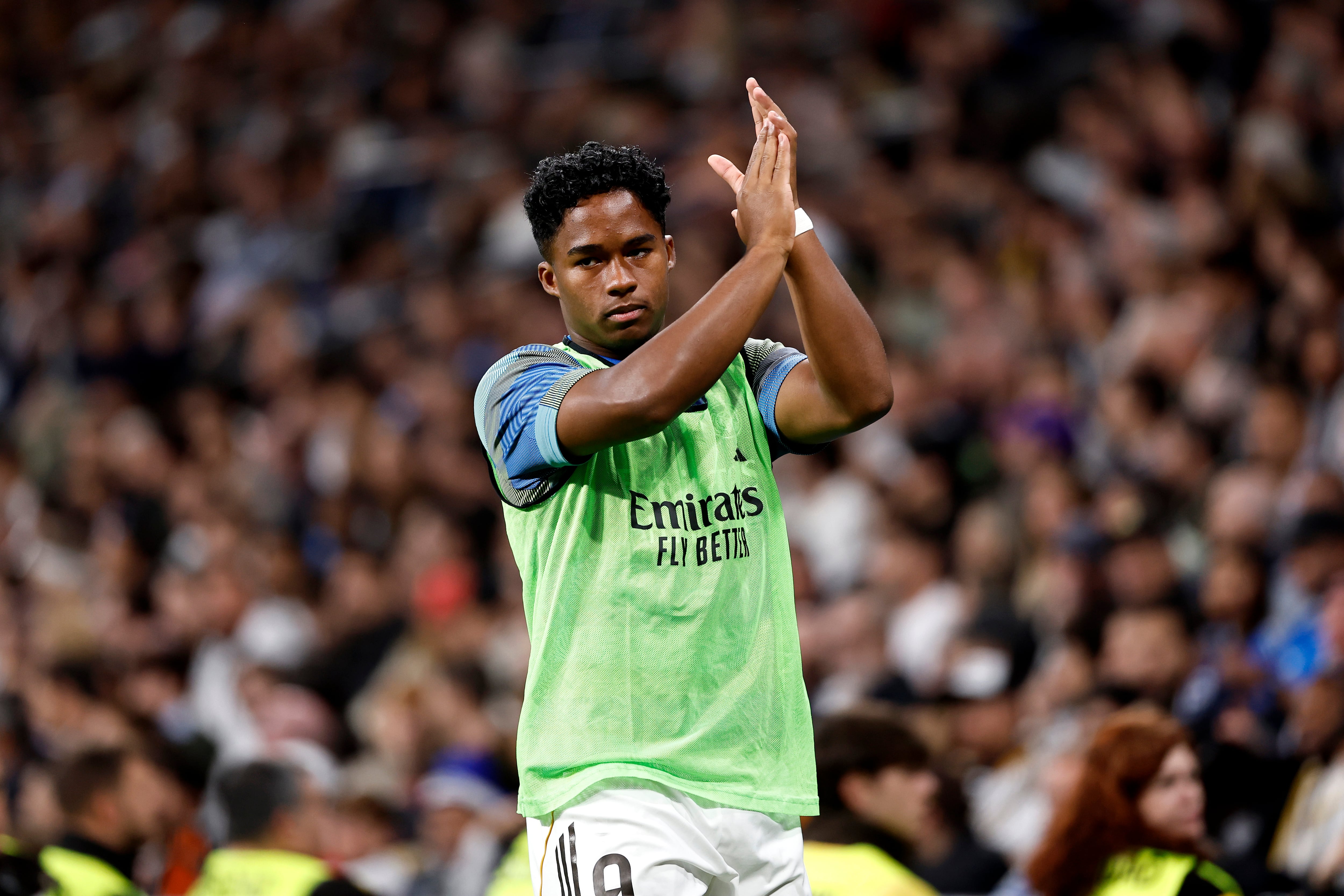 إندريك يوافق على الانضمام إلى ليون بعد محادثات مع المدرب فونسيكا