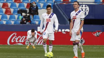 Muto con Kike Garc&iacute;a ante el Levante.