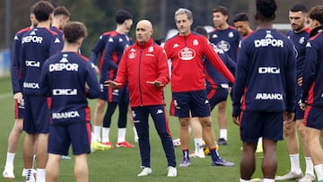 Óscar Gilsanz, en un entrenamiento del Deportivo en Abegondo.