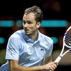 Medvedev sigue en crisis y cae ante Bellucci en Róterdam