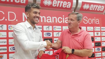 Curro Sánchez, jugador del Numancia