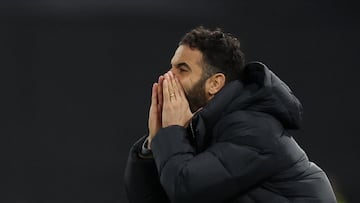 Soccer Football - Premier League - Ipswich Town v Manchester United - Portman Road, Ipswich, Britain - November 24, 2024 Manchester United manager Ruben Amorim reacts REUTERS/Chris Radburn EDITORIAL USE ONLY. NO USE WITH UNAUTHORIZED AUDIO, VIDEO, DATA, FIXTURE LISTS, CLUB/LEAGUE LOGOS OR 'LIVE' SERVICES. ONLINE IN-MATCH USE LIMITED TO 120 IMAGES, NO VIDEO EMULATION. NO USE IN BETTING, GAMES OR SINGLE CLUB/LEAGUE/PLAYER PUBLICATIONS. PLEASE CONTACT YOUR ACCOUNT REPRESENTATIVE FOR FURTHER DETAILS..