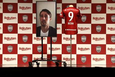Bojan Krkic, presentado con el Vissel Kobe japonés