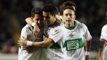 Ángel celebra su gol con Corominas.