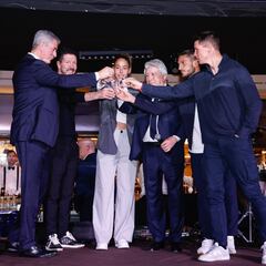 Brindis navideño del Atlético: felicitaciones y a por el Barça