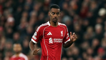 Soccer Football - UEFA Champions League - Liverpool v PSV Eindhoven - Anfield, Liverpool, Britain - November 26, 2025 Liverpool's Alexander Isak REUTERS/Phil Noble