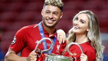 Alex Oxlade-Chamberlain y Perrie Edwards en la final de la Champions League en Wanda Metropolitano, Madrid.2019.