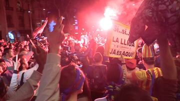 Canaletas celebra a ritmo de: "?Madrid, c..., saluda al campe¨®n!"