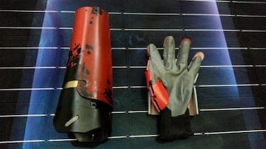 Vístete con el brazo biónico real de Metal Gear Solid V