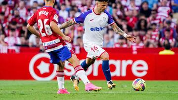 Ríos Reina durante el Granada - Eibar