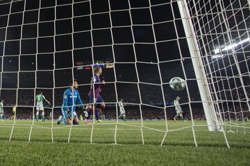 3-1. Carles P¨¦rez marc¨® el tercer gol.