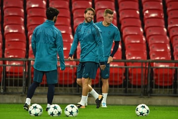Sergio Ramos y Toni Kroos.