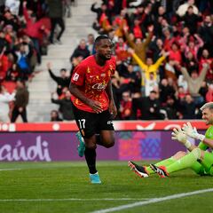 Larin y Aspas se apuntan a la fiesta de Son Moix