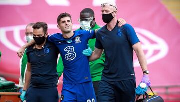 El estadounidense, que marcó el gol que adelantó al Chelsea en Wembley, se retiró del encuentro en la segunda parte por una aparente lesión muscular.