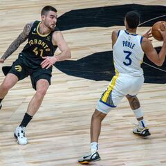 Poole se transforma en Curry