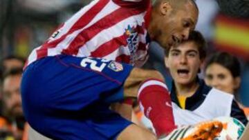 Miranda celebra el gol.