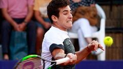 Garín logra un aplastante paso a cuartos de final en Blois