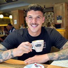 Ander Capa cuelga las botas