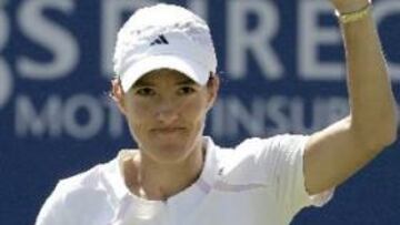 <b>YA ESTÁ EN SEMIS.</b> La belga ya se encuentra en semifinales de Wimbledon.