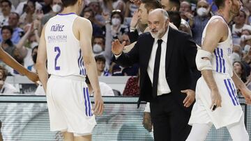 Pablo Laso, entrenador del Real Madrid, y Juan N&uacute;&ntilde;ez.