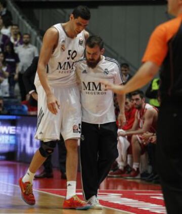 Mejri se retira lesionado.