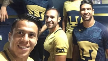 Marcelo Alatorre mostró la nueva camiseta de Pumas