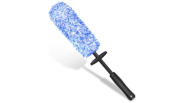 Este cepillo limpiallantas elimina la suciedad sin dañar el coche