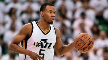 SALT LAKE CITY, UT - APRIL 23: Rodney Hood #5 of the Utah Jazz brings the ball up court in the first half against the Los Angeles Clippers in Game Four of the Western Conference Quarterfinals during the 2017 NBA Playoffs at Vivint Smart Home Arena on April 23, 2017 in Salt Lake City, Utah. NOTE TO USER: User expressly acknowledges and agrees that, by downloading and or using this photograph, User is consenting to the terms and conditions of the Getty Images License Agreement. Gene Sweeney Jr/Getty Images/AFP
== FOR NEWSPAPERS, INTERNET, TELCOS & TELEVISION USE ONLY ==