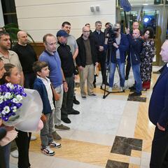 La pareja del periodista español liberado: “Que el Gobierno se ahorre la llamada”