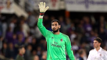 Donnarumma después de un partido entre Milán y Fiorentina.