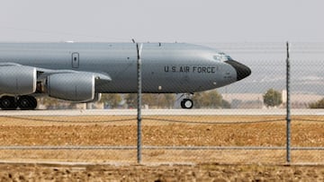 FILE PHOTO: A U.S. Airforce Boeing KC-135 Stratotanker taxies at the Moron Air Base in Moron de la Frontera, southern Spain, August 27, 2021. REUTERS/Marcelo del Pozo/File Photo