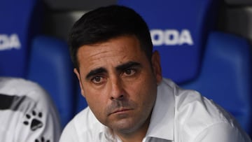 BARCELONA, SPAIN - AUGUST 22:  David Gallego, coach of Espanyol looks on before the UEFA Europa League Play Off match between Espanyol and Zoryan Luhansk at  RCDE Stadium on August 22, 2019 in Barcelona, Spain. (Photo by Alex Caparros/Getty Images)