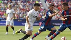 Enis Bardhi, durante el choque ante el Valencia.