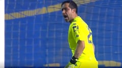 Las 2 brillantes atajadas de Bravo que salvaron al Betis