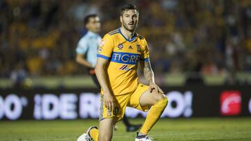 Andr&eacute;-Pierre Gignac, de Tigres, en un partido de la Liga MX.