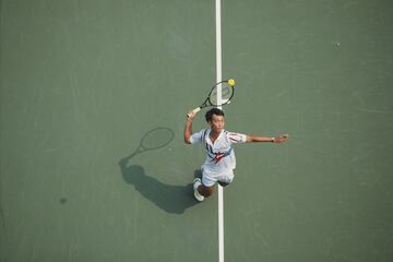 El tenista estadounidense es el campeón más joven de la historia de un título de Grand Slam de tenis después de ganar Roland Garros en 1989 con 17 años y 3 meses. Chang logró a lo largo de su carrera un total de 34 títulos, pero no logró ningún Grand Slam más pese a llegar a las finales de Roland Garros en 1995 y del Open de Australia y el US Open en 1996.